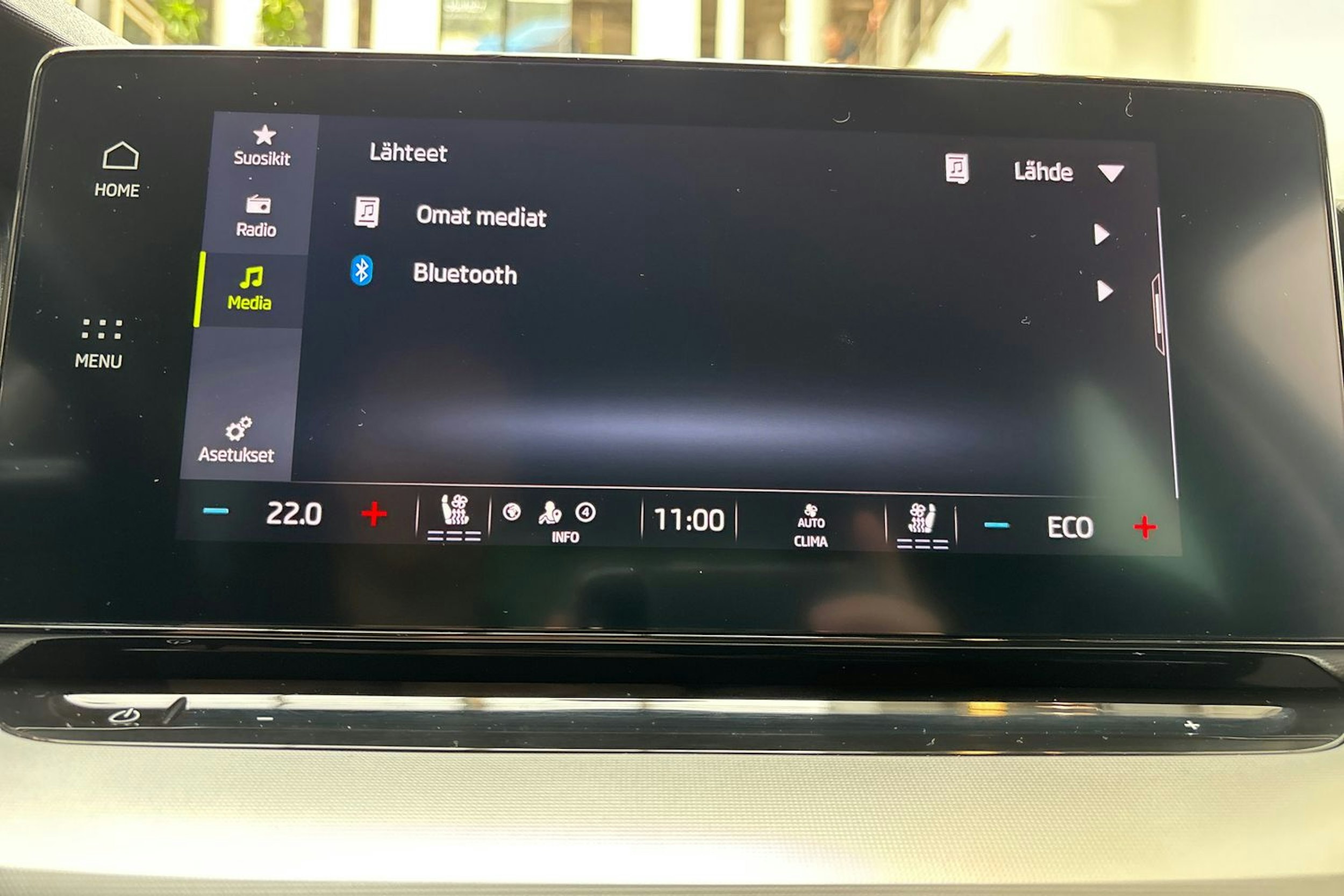 harmaa Skoda Octavia 2021 kuva 18.