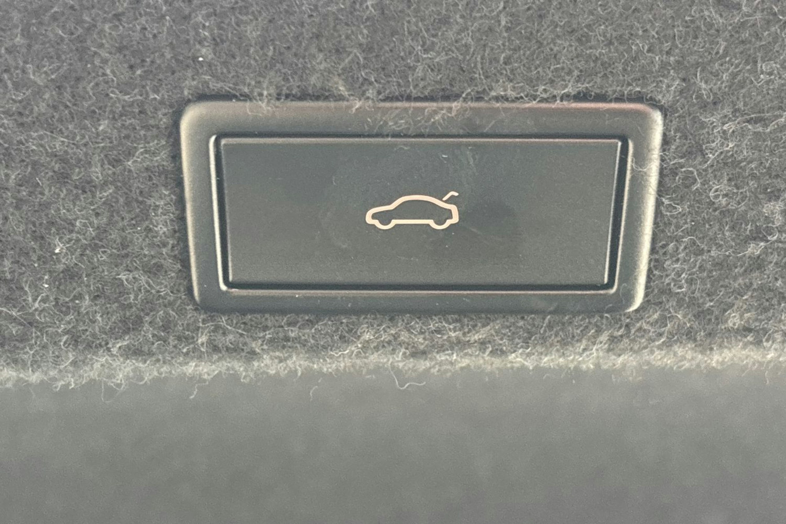 harmaa Skoda Octavia 2021 kuva 28.