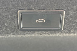 harmaa Skoda Octavia 2021 kuva 28.