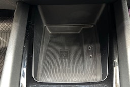harmaa Skoda Octavia 2021 kuva 31.