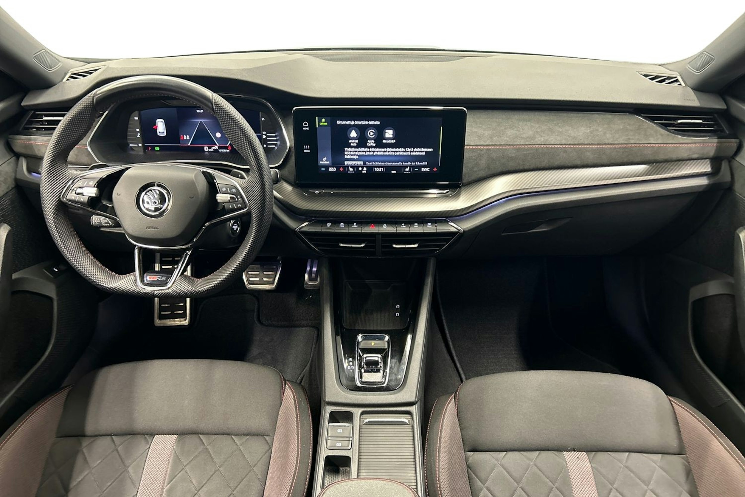 musta Skoda Octavia 2021 kuva 9.