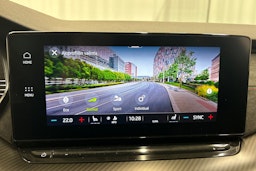 musta Skoda Octavia 2021 kuva 28.