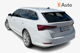 valkoinen Skoda Octavia 2021 kuva 2.