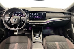 harmaa Skoda Octavia 2021 kuva 9.