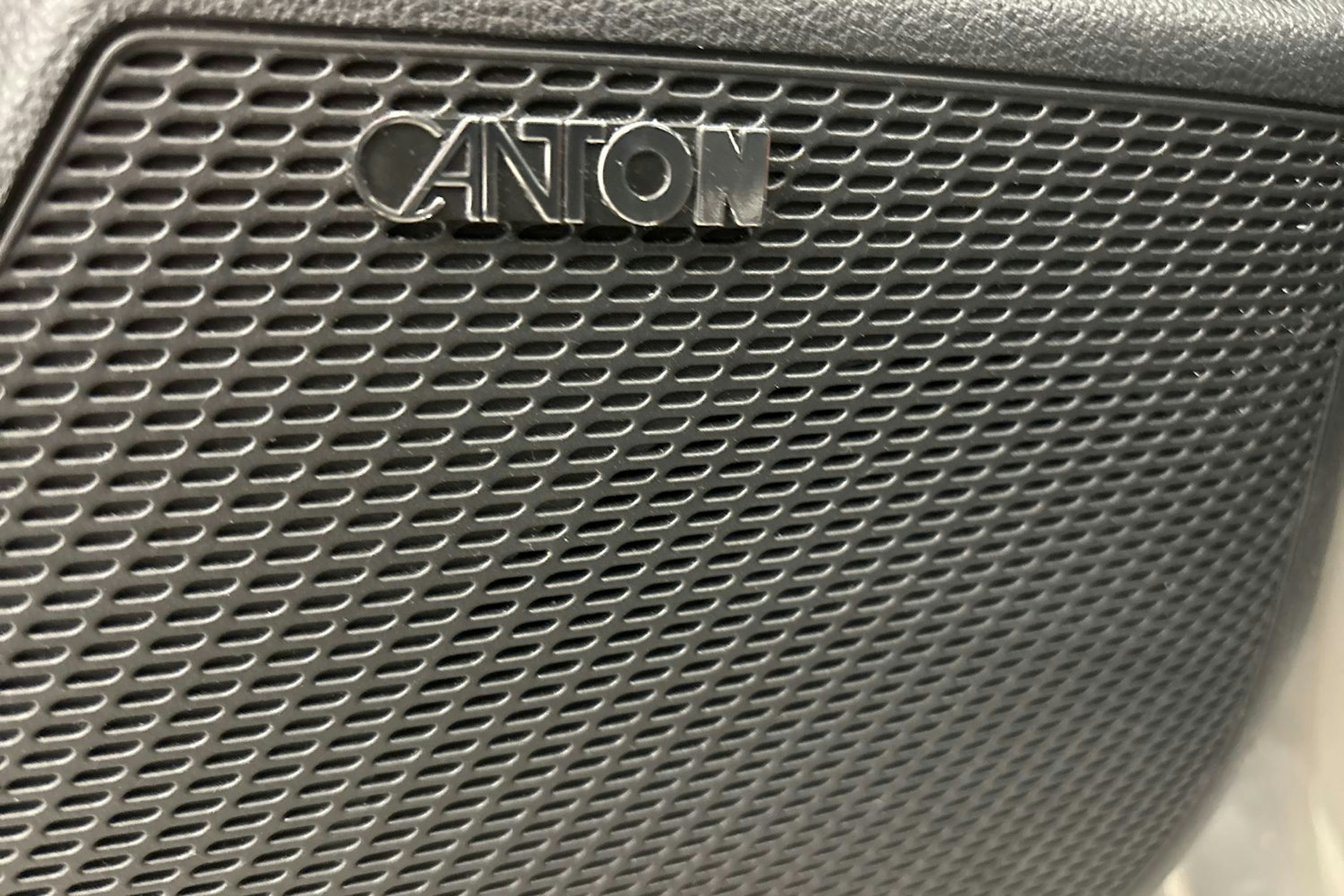 harmaa Skoda Octavia 2021 kuva 15.