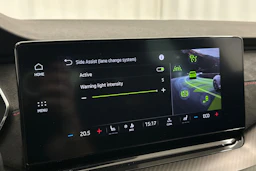 harmaa Skoda Octavia 2021 kuva 25.