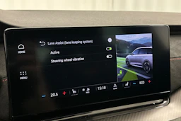 harmaa Skoda Octavia 2021 kuva 27.