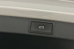 harmaa Skoda Octavia 2021 kuva 36.