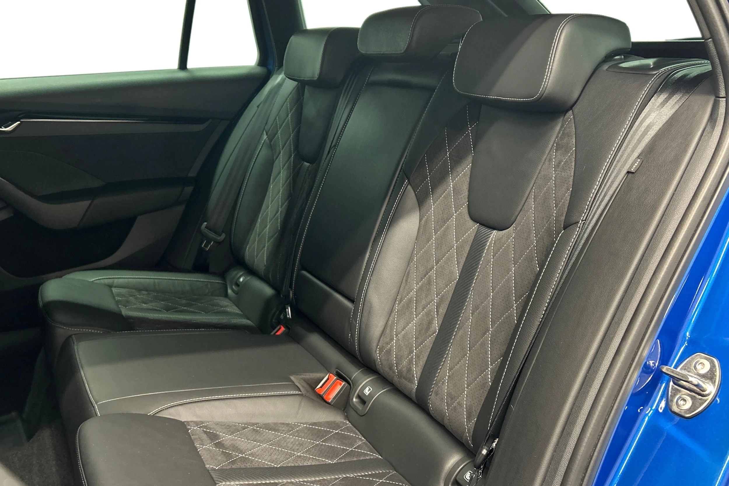 Sininen Skoda OCTAVIA 2021 kuva 11.