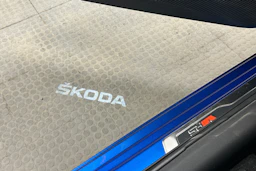 Sininen Skoda OCTAVIA 2021 kuva 29.