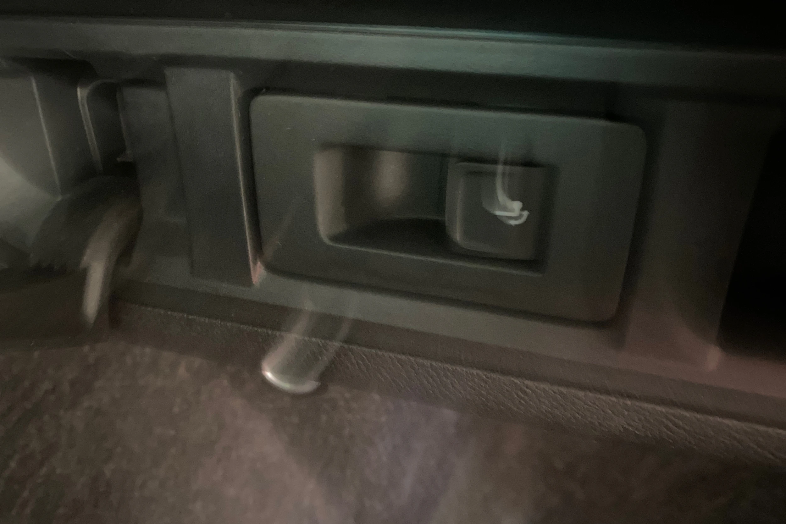 sininen Skoda Octavia 2021 kuva 13.