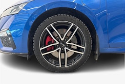 sininen Skoda Octavia 2021 kuva 9.