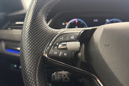 sininen Skoda Octavia 2021 kuva 13.