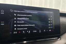 sininen Skoda Octavia 2021 kuva 18.