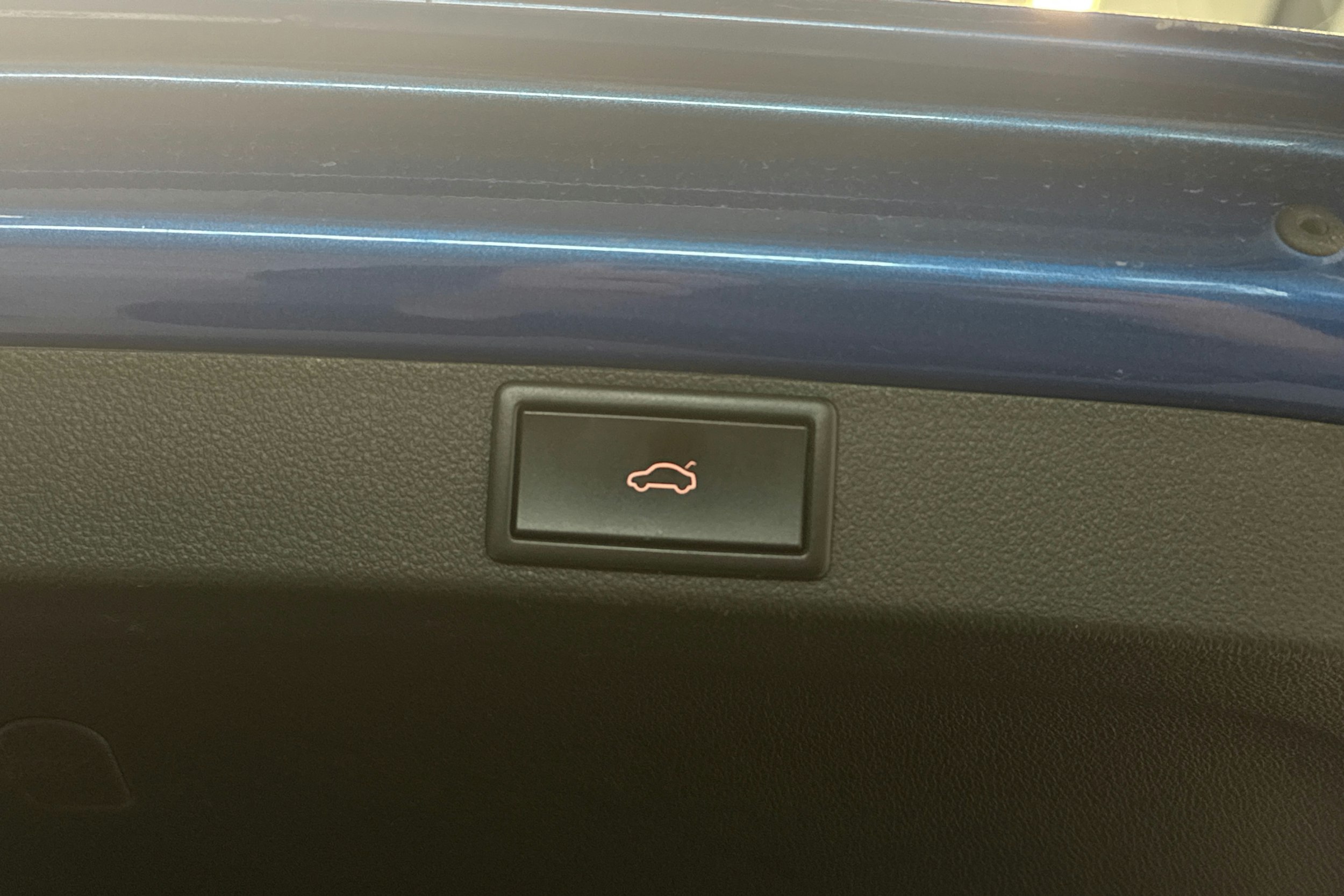 sininen Skoda Octavia 2021 kuva 27.