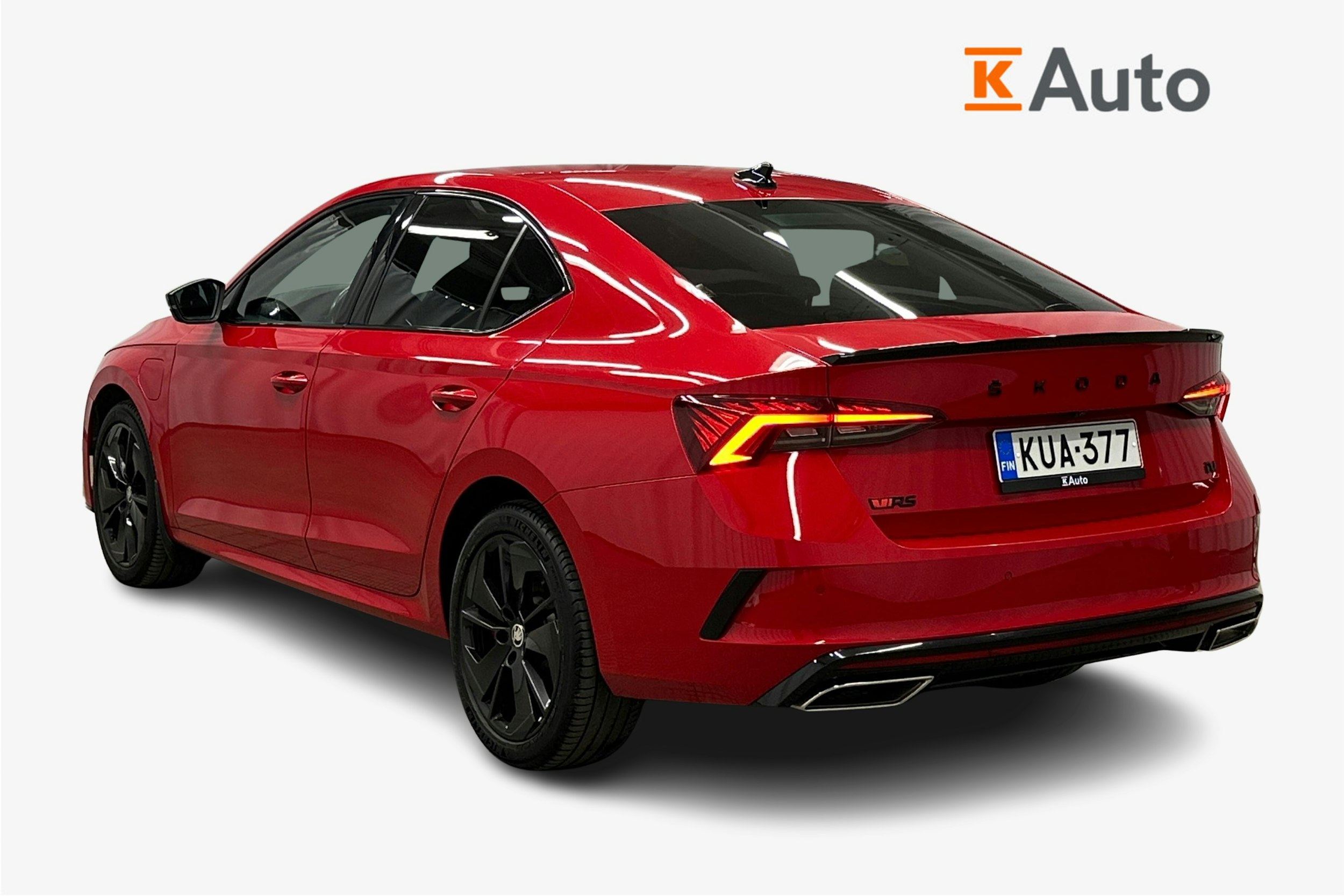 punainen Skoda Octavia 2021 kuva 2.