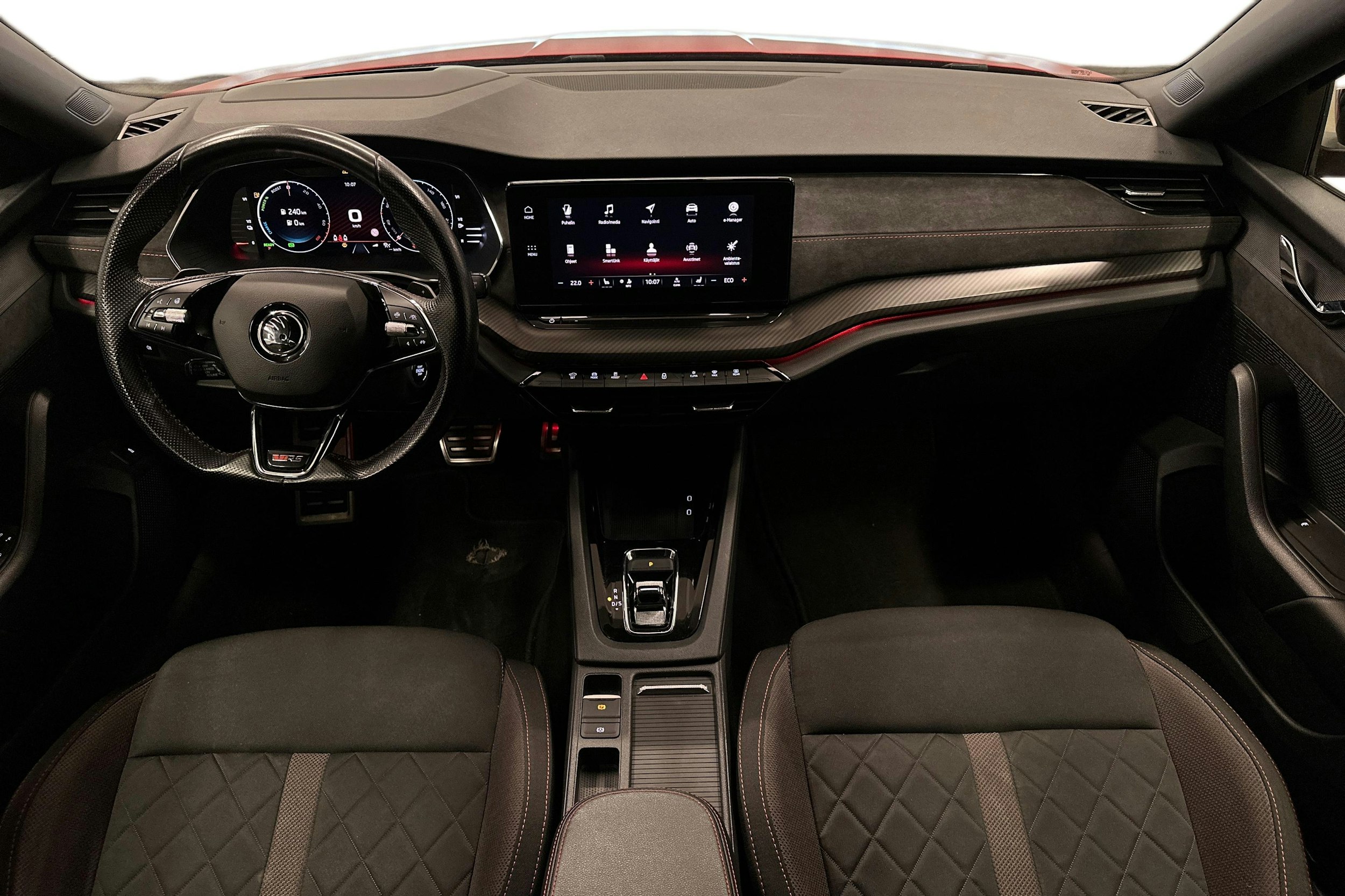 punainen Skoda Octavia 2021 kuva 9.