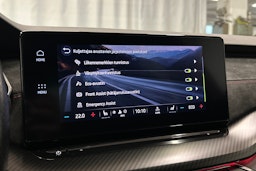 punainen Skoda Octavia 2021 kuva 26.