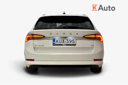 valkoinen Skoda Octavia 2021 kuva 3.