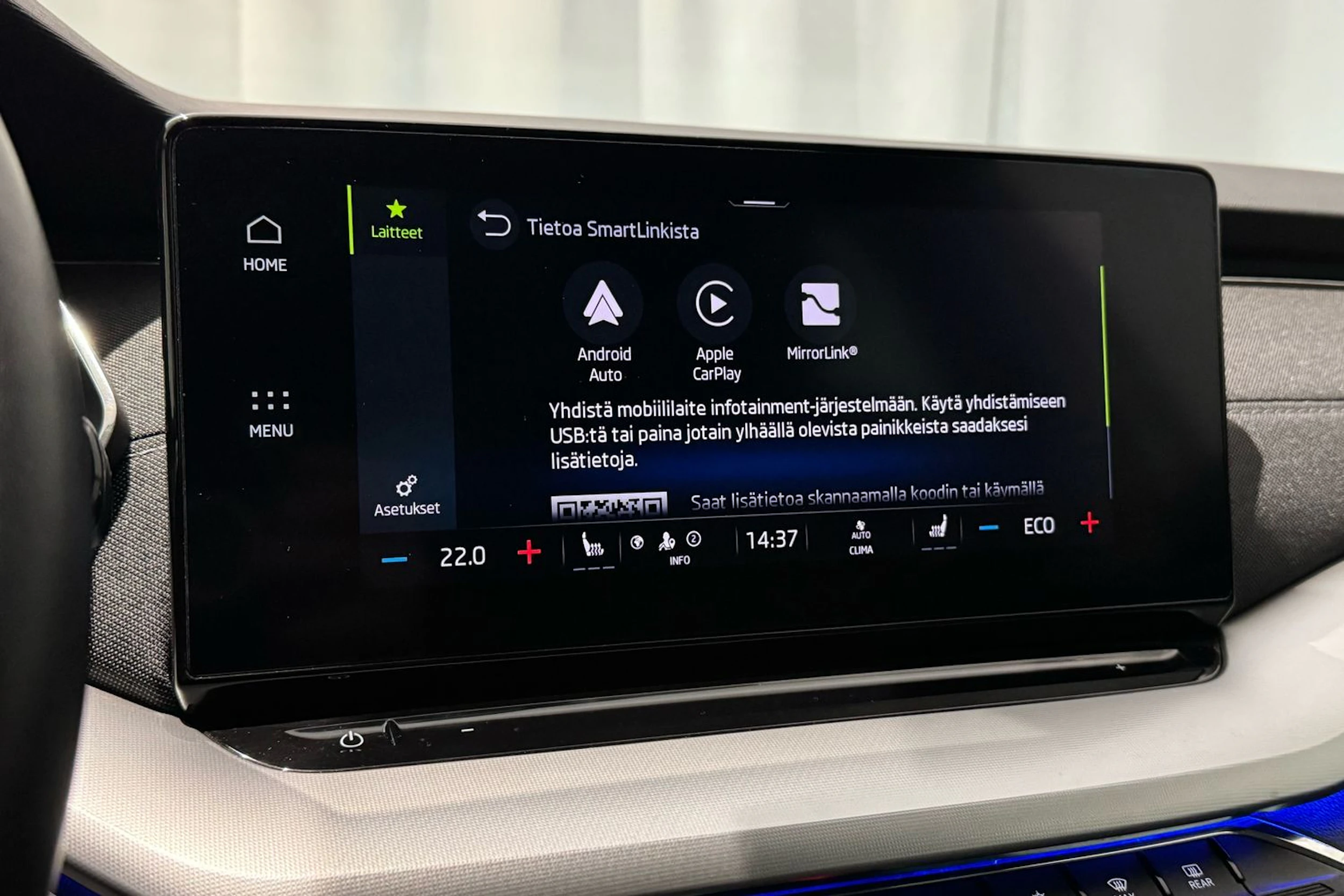 valkoinen Skoda Octavia 2021 kuva 23.