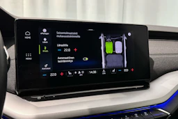 valkoinen Skoda Octavia 2021 kuva 27.