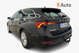 Musta Skoda OCTAVIA 2021 kuva 2.