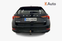 Musta Skoda OCTAVIA 2021 kuva 3.