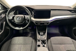 Musta Skoda OCTAVIA 2021 kuva 9.