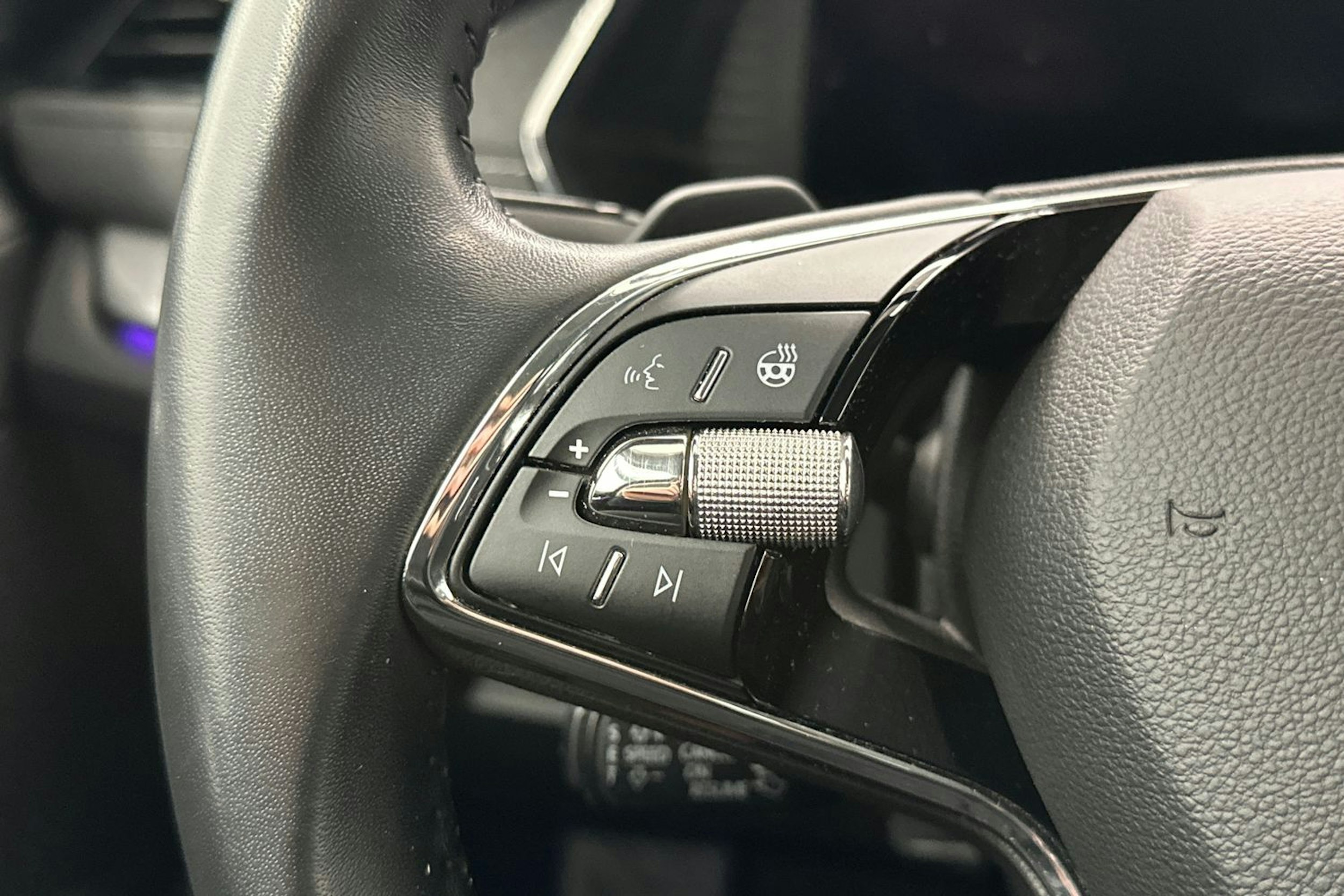 Musta Skoda OCTAVIA 2021 kuva 15.