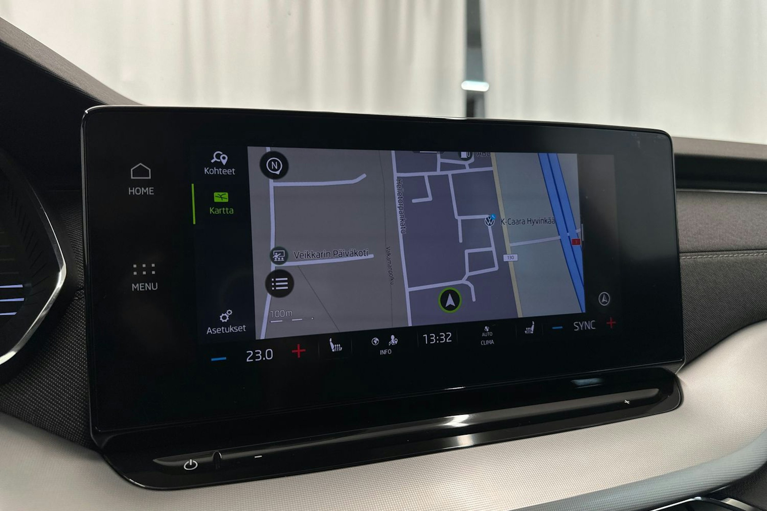 Musta Skoda OCTAVIA 2021 kuva 19.