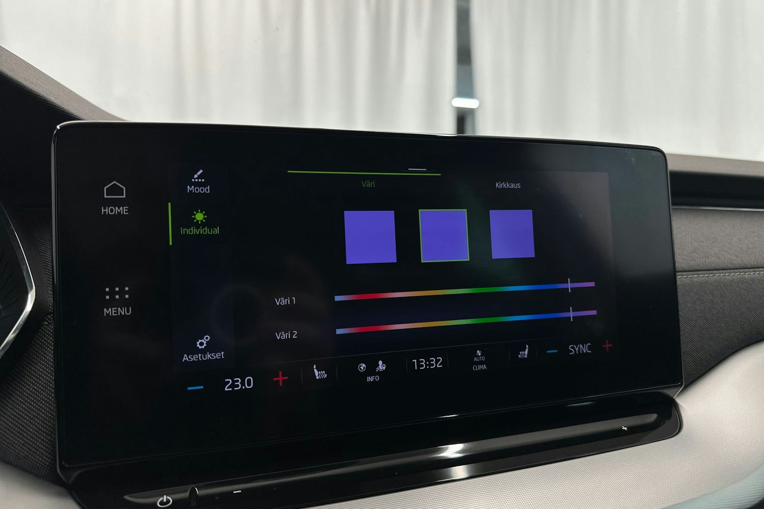Musta Skoda OCTAVIA 2021 kuva 20.