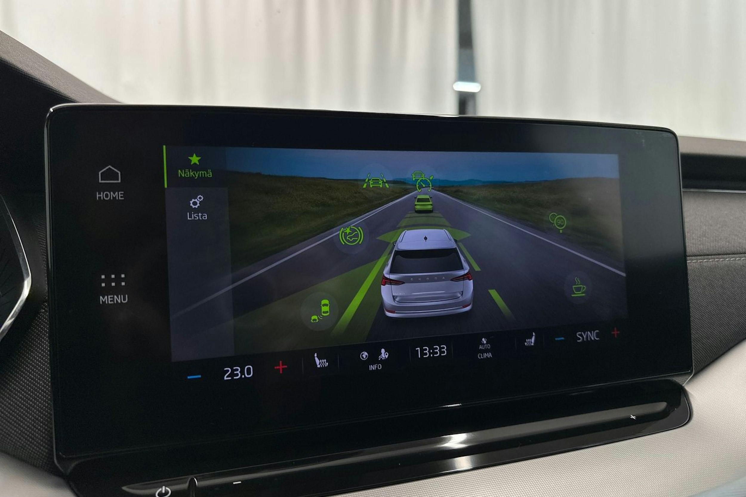 Musta Skoda OCTAVIA 2021 kuva 22.