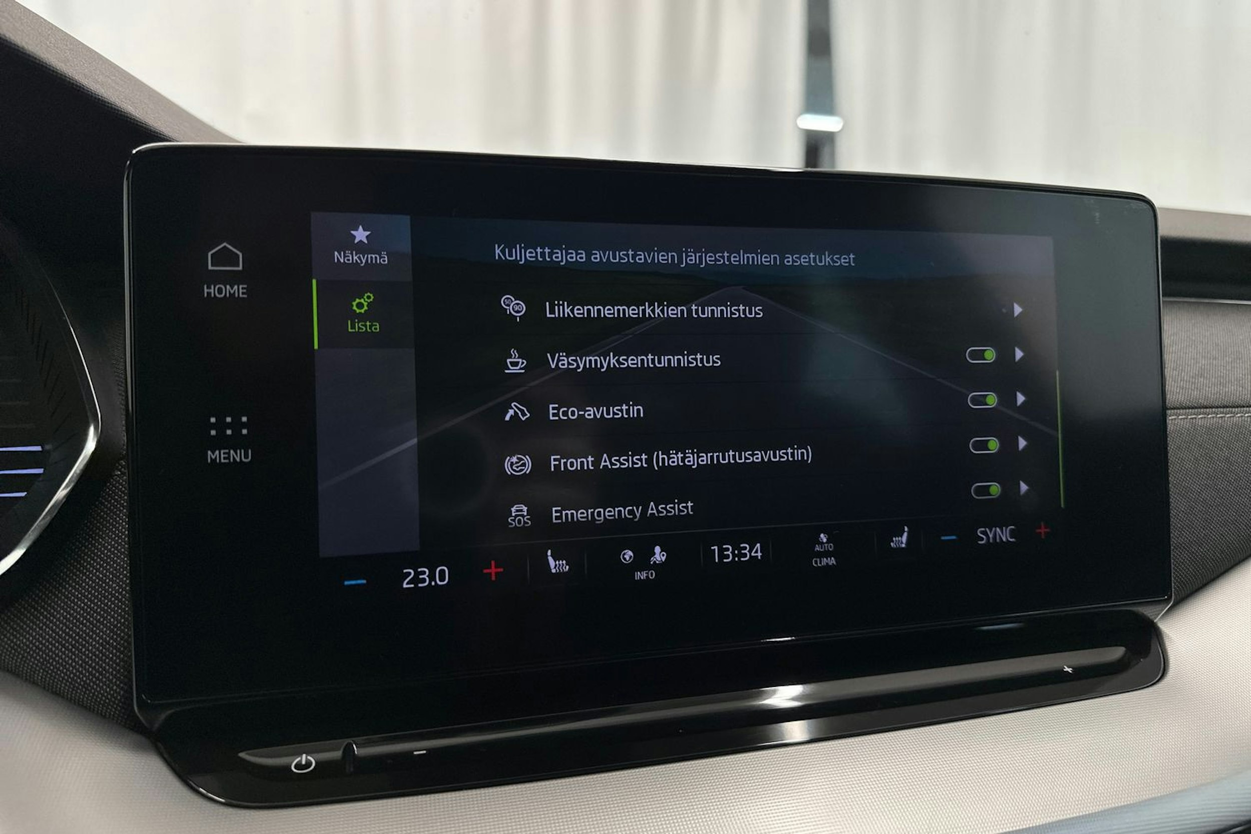 Musta Skoda OCTAVIA 2021 kuva 24.