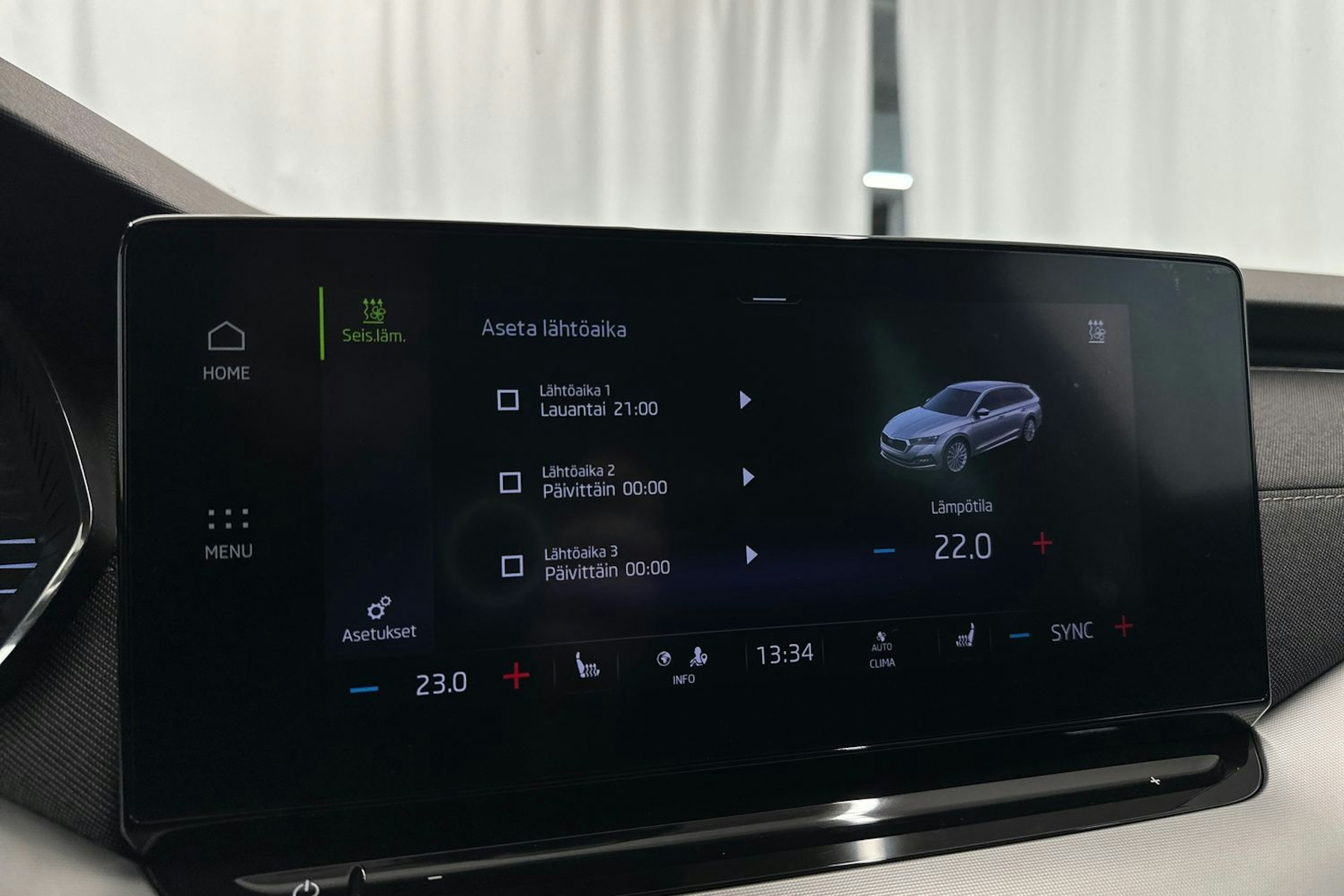 Musta Skoda OCTAVIA 2021 kuva 25.