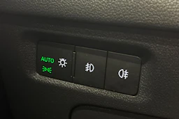 musta Skoda Octavia 2021 kuva 22.
