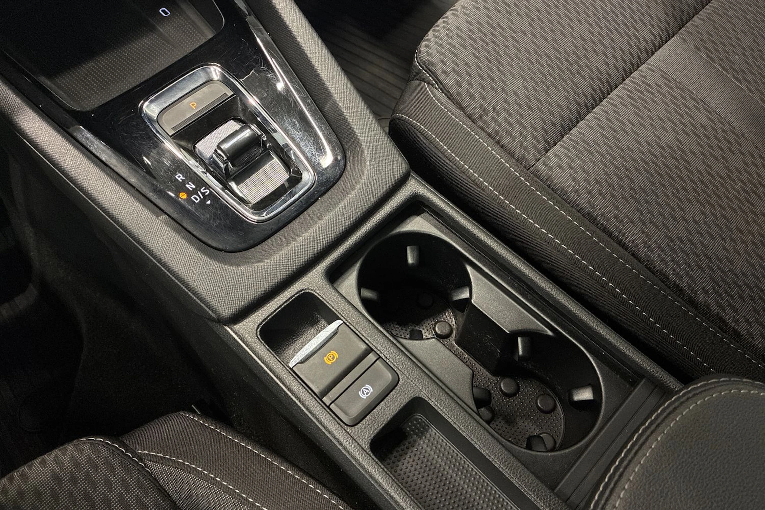 musta Skoda Octavia 2021 kuva 24.