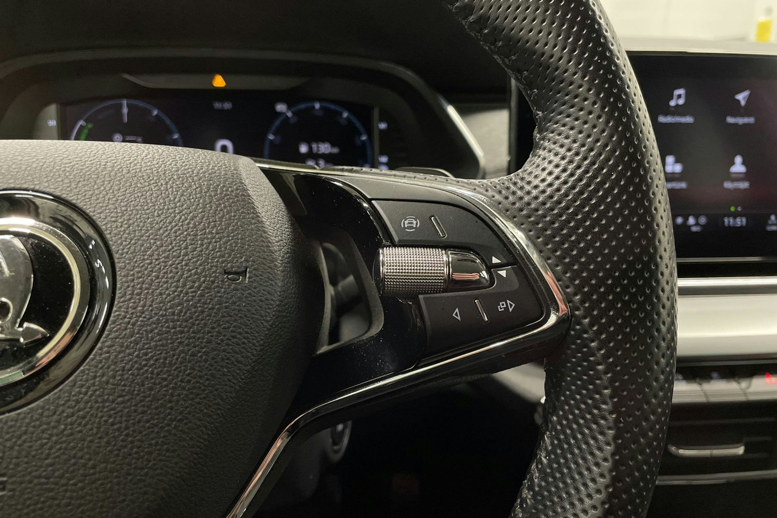 valkoinen Skoda Octavia 2021 kuva 26.