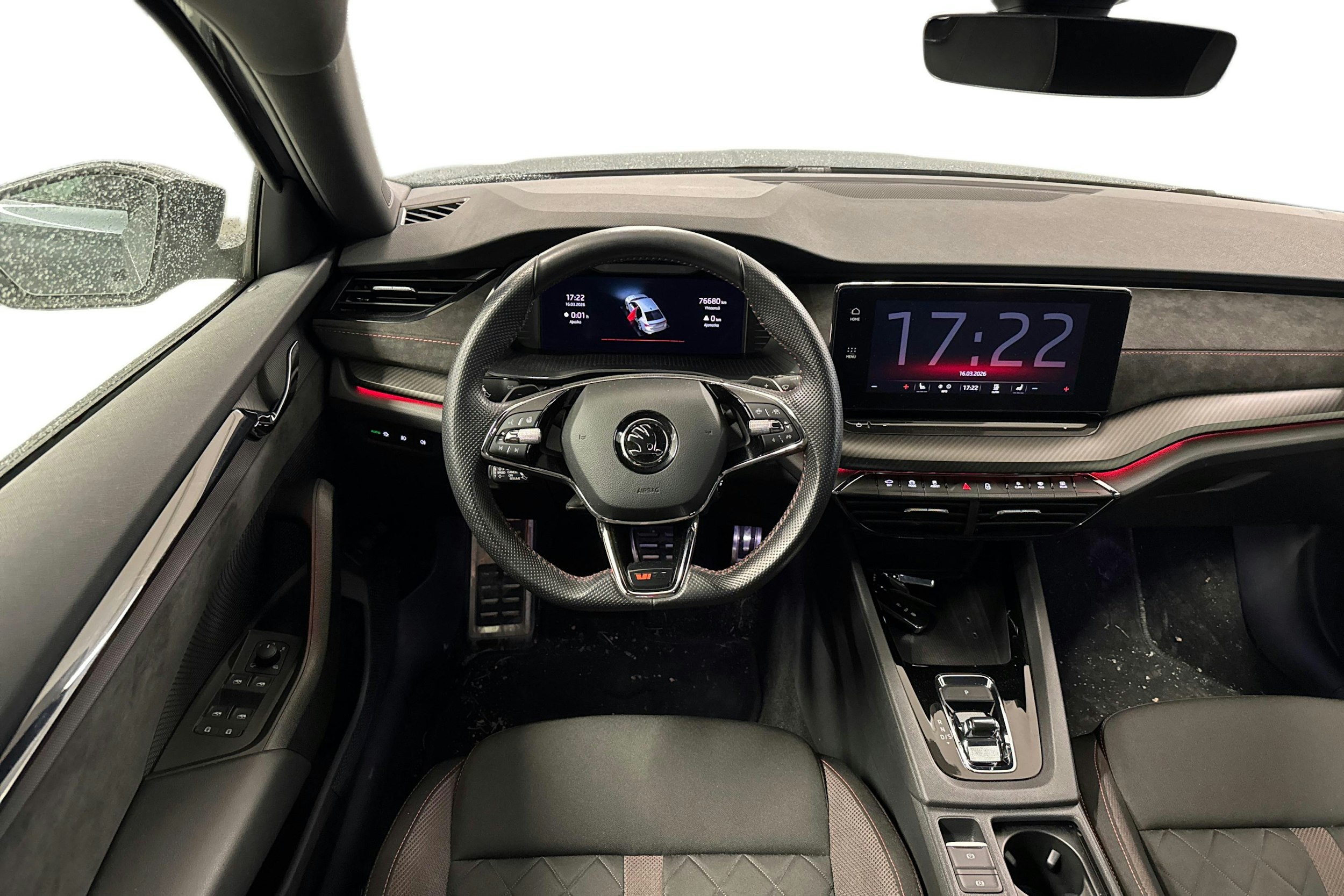 Harmaa Skoda OCTAVIA 2021 kuva 3.