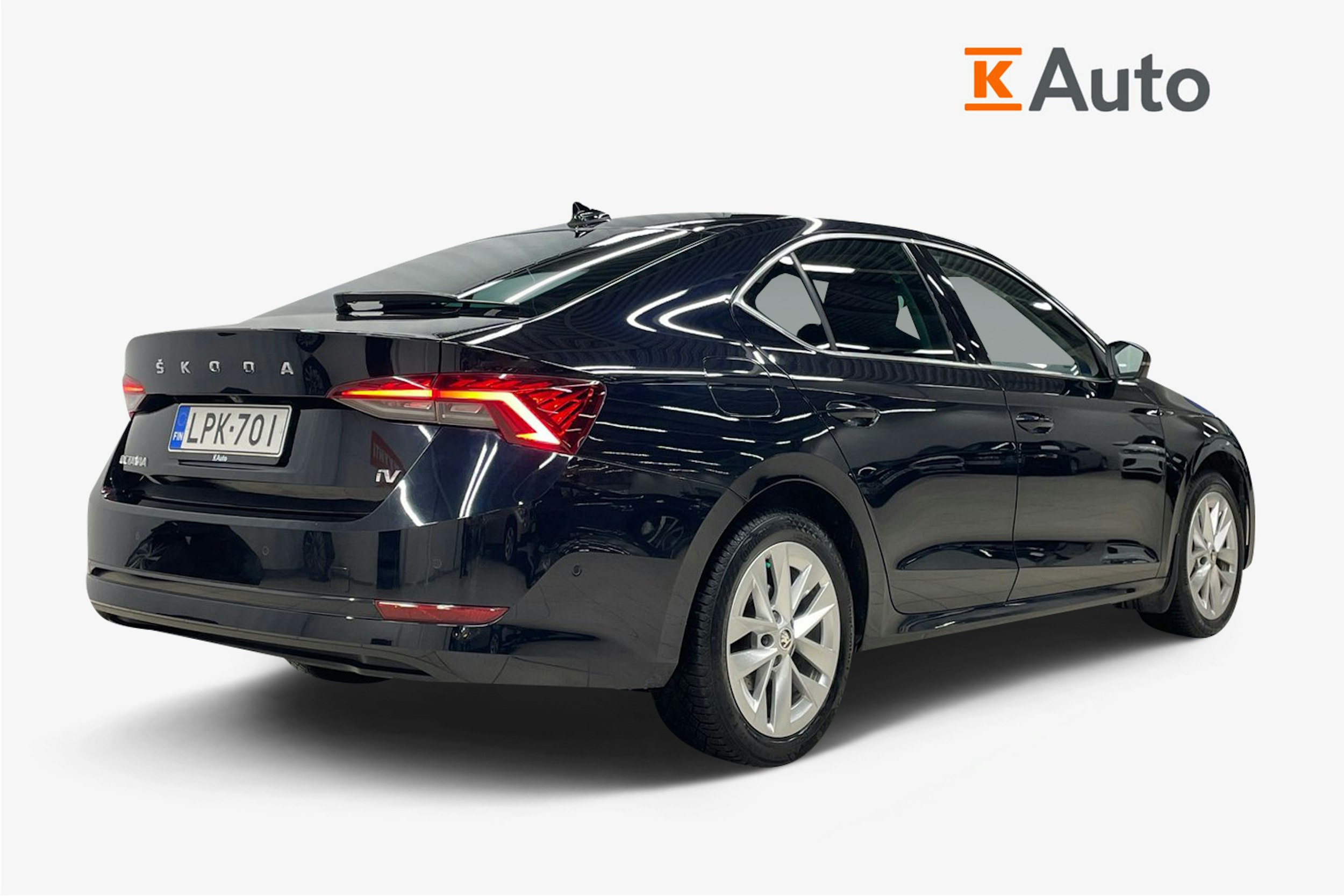 punainen Skoda Octavia 2021 kuva 2.