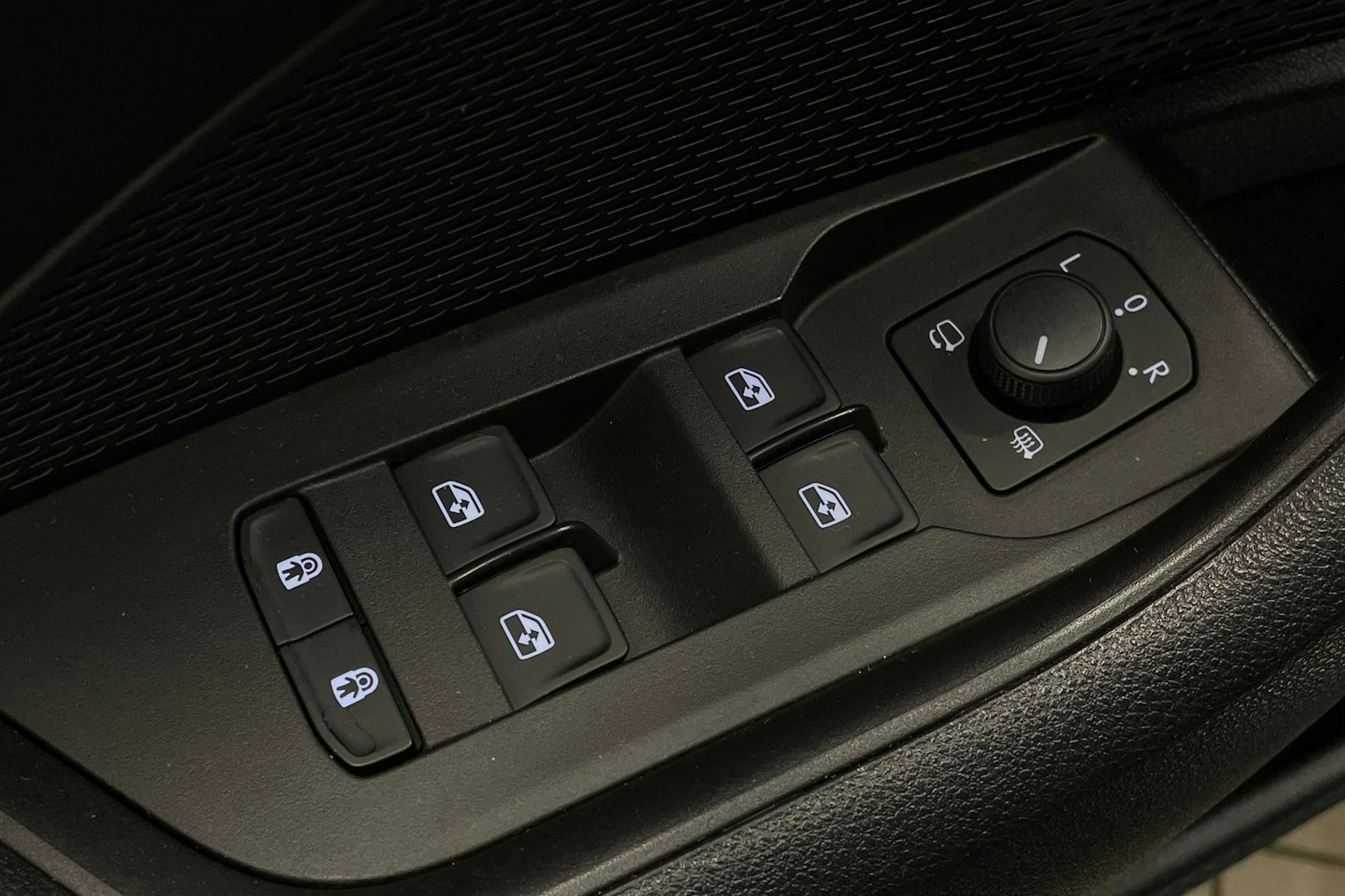 punainen Skoda Octavia 2021 kuva 14.