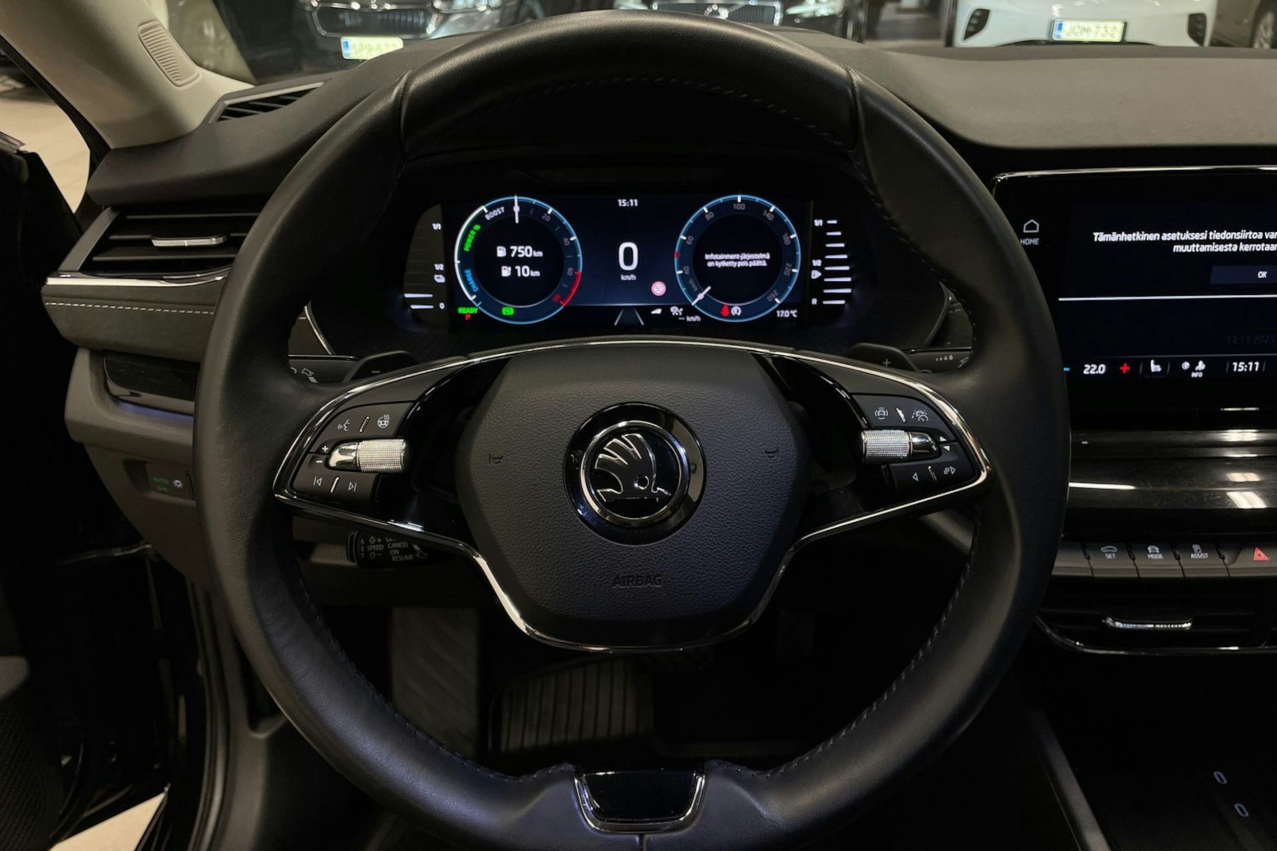 punainen Skoda Octavia 2021 kuva 17.