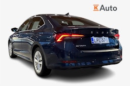 Sininen Skoda OCTAVIA 2021 kuva 2.