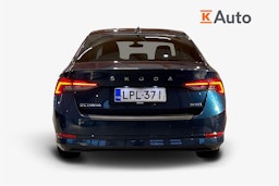 Sininen Skoda OCTAVIA 2021 kuva 3.