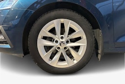 Sininen Skoda OCTAVIA 2021 kuva 11.