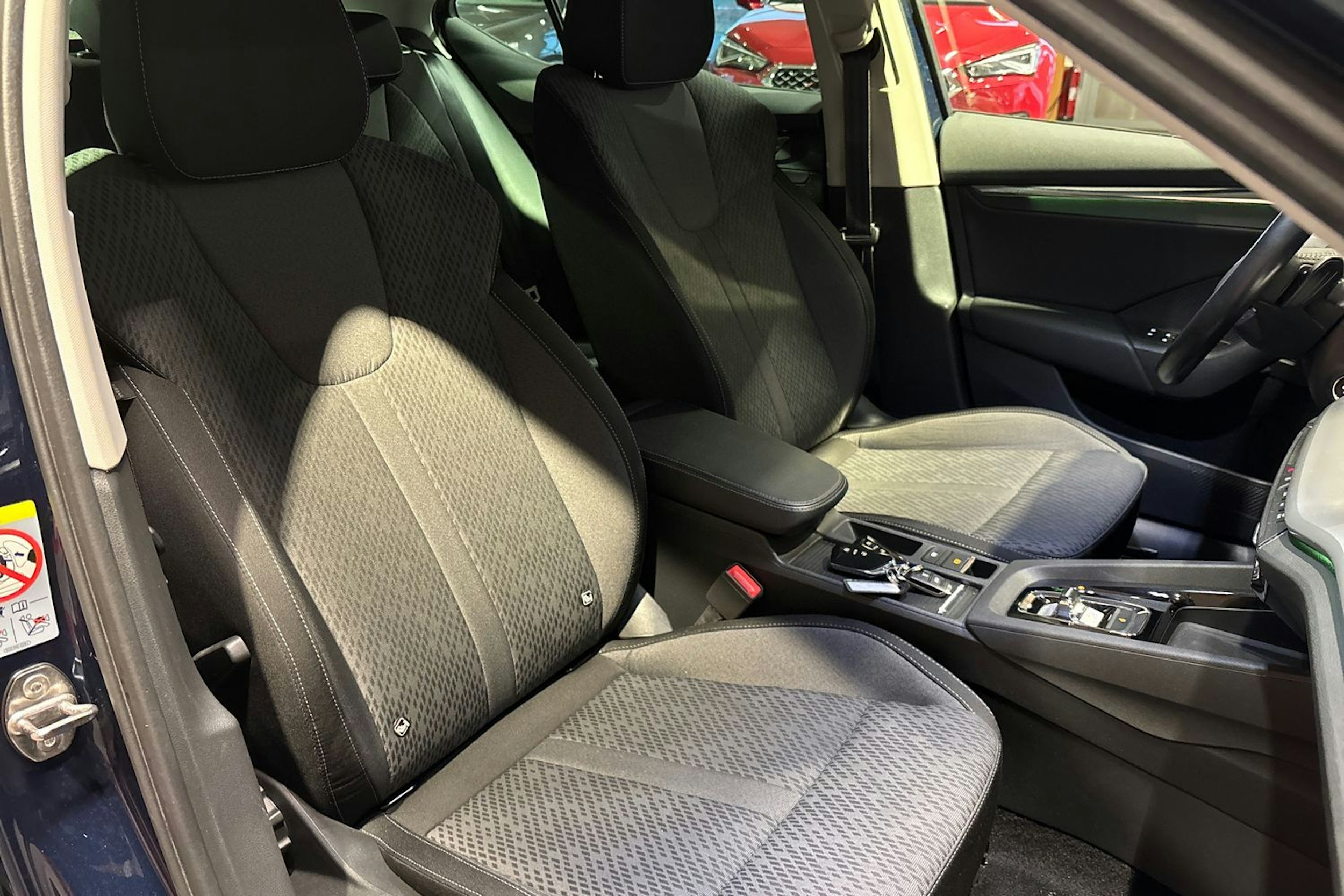 Sininen Skoda OCTAVIA 2021 kuva 16.