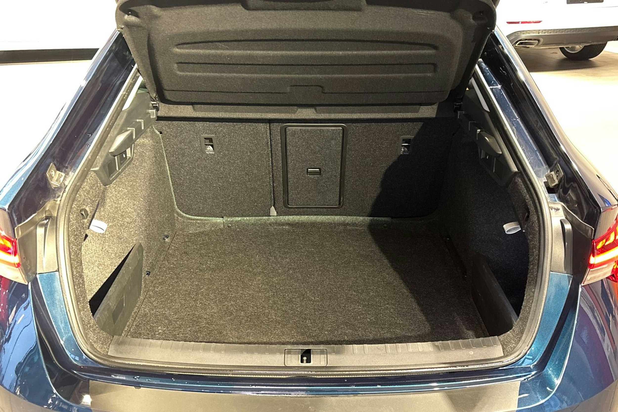 Sininen Skoda OCTAVIA 2021 kuva 18.