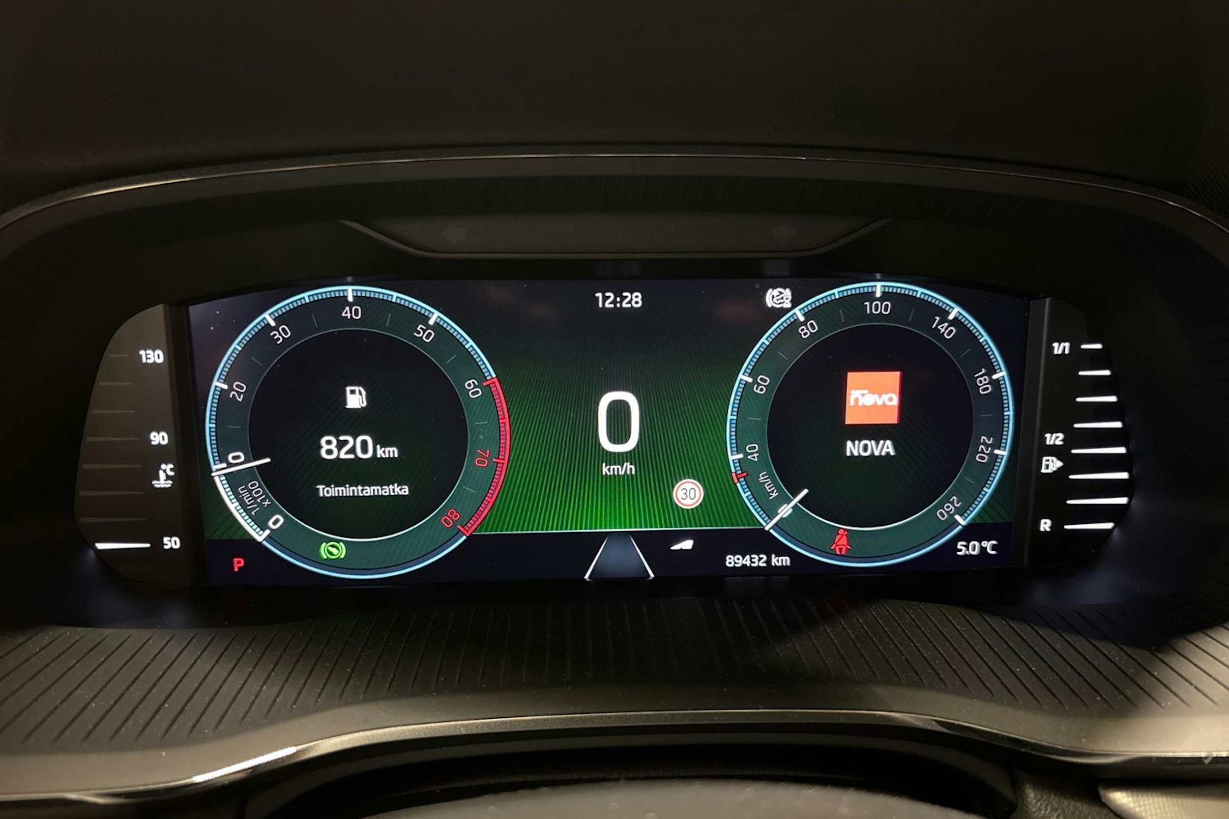 Sininen Skoda OCTAVIA 2021 kuva 22.