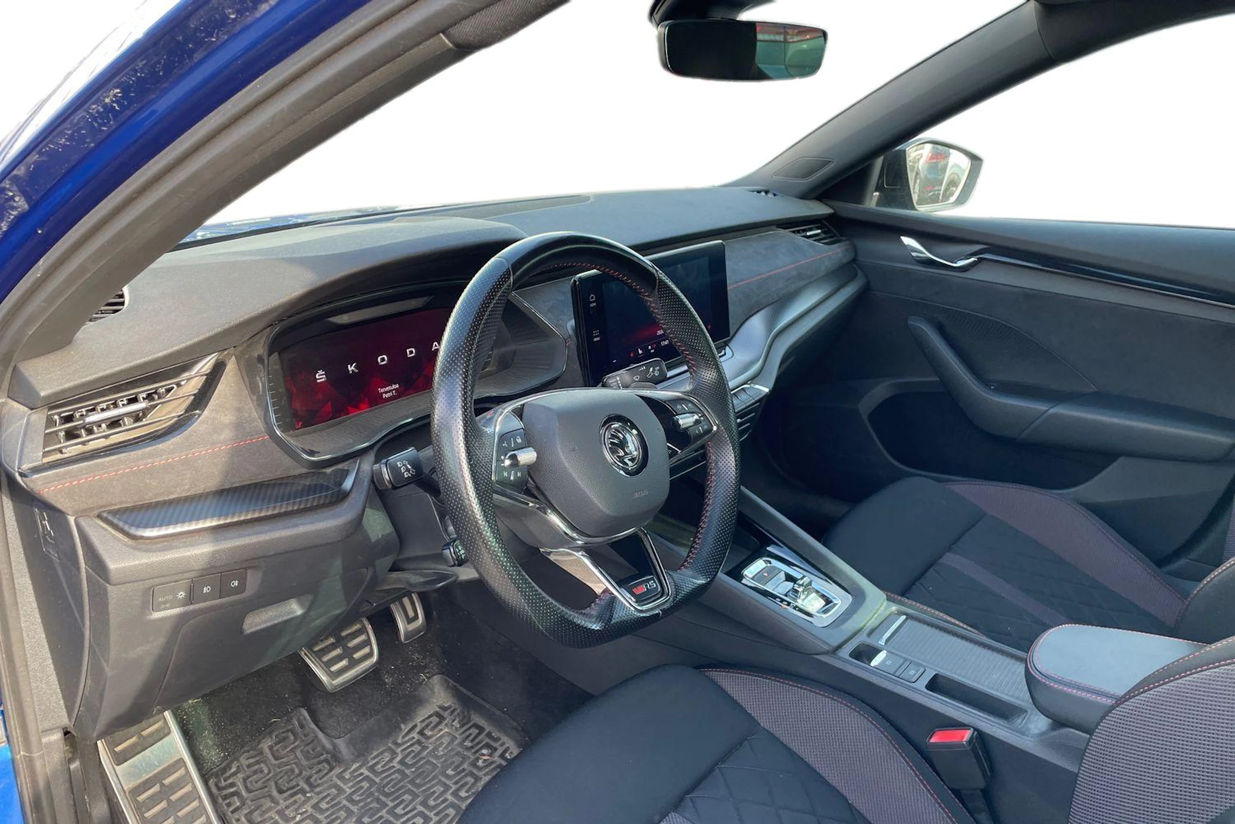 sininen Skoda Octavia 2021 kuva 3.
