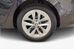 musta Skoda Octavia 2021 kuva 11.
