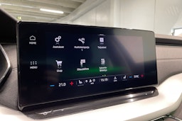 musta Skoda Octavia 2021 kuva 18.